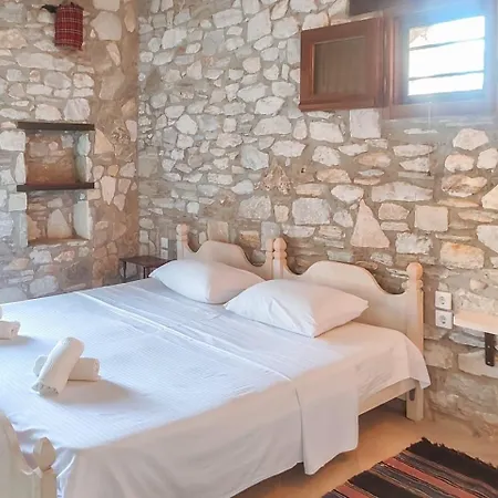 Petradi House *
